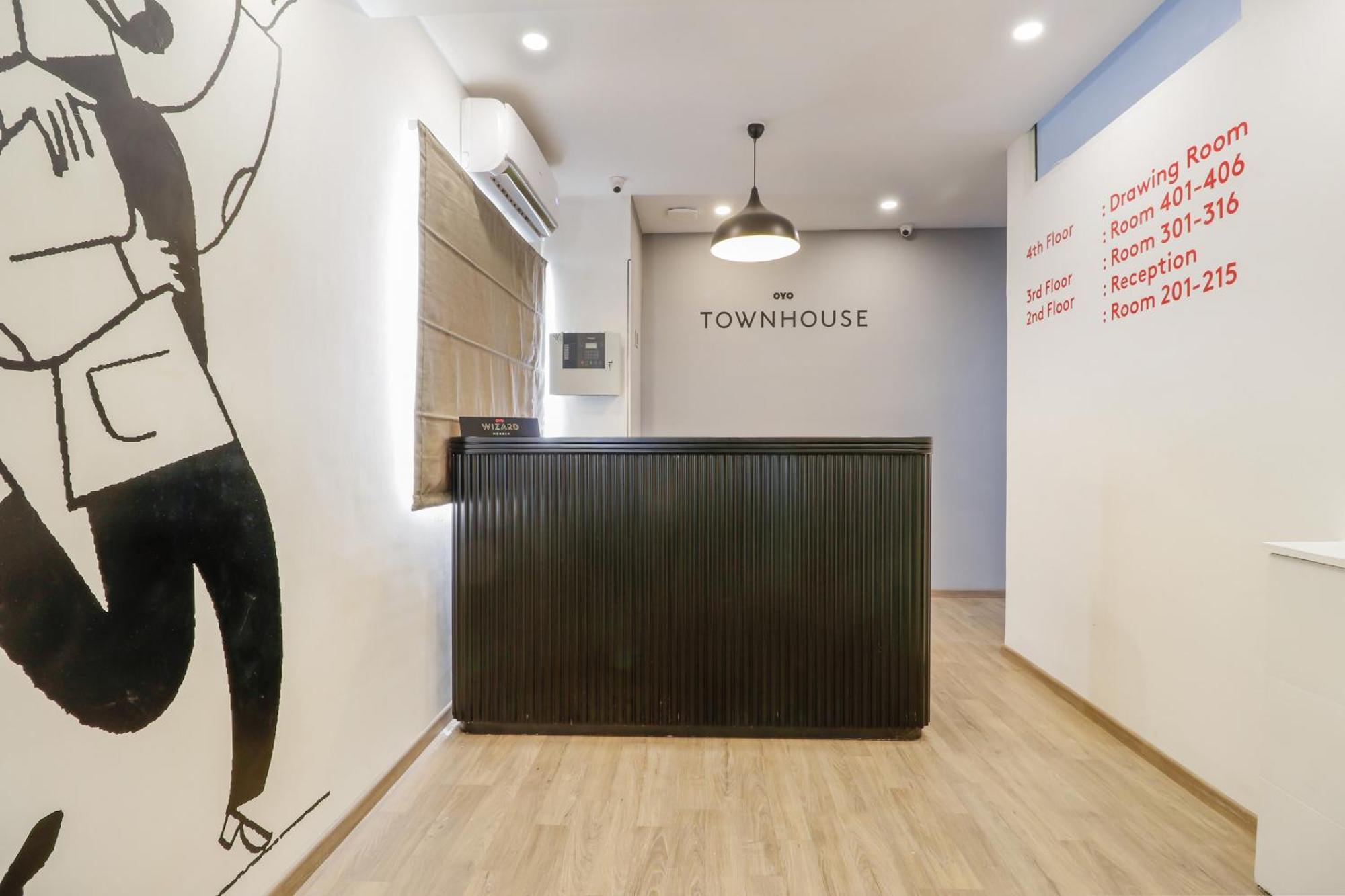 Super Townhouse The Landmark Indore Exteriör bild